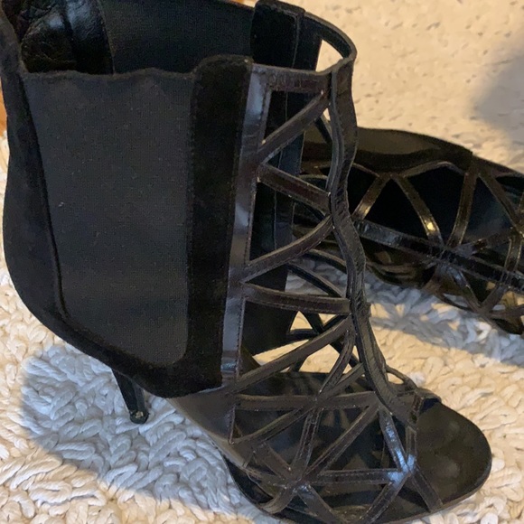 Givenchy Laser BirdCage Cut Out Ankle boot heels - Picture 8 of 15